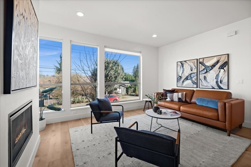 More Photos Of 8057 SE 19th Ave, Portland Apartments For Sale