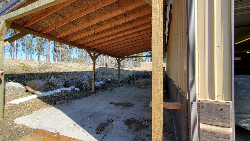 More Photos Of 4547 W Seltice Way, Coeur d'Alene Light Manufacturing For Lease