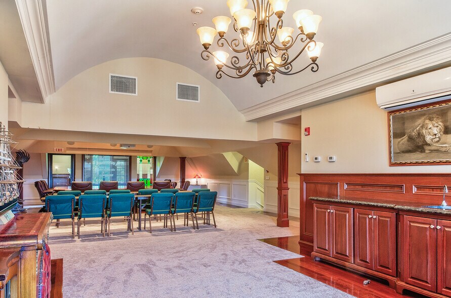 More Photos Of 2614 Boston Post Rd, Guilford Office Residential For Lease