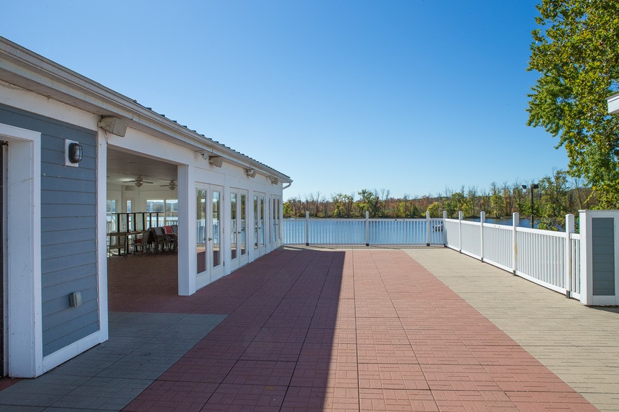 More Photos Of 7 Main St, Catskill Restaurant For Lease