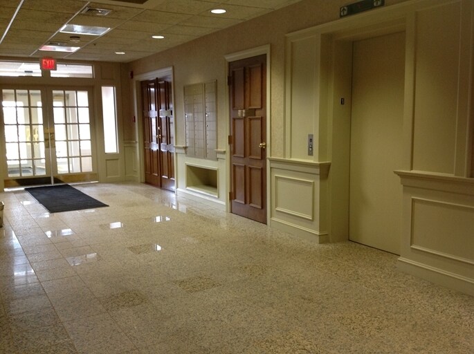 More Photos Of 10 Cedar St, Woburn Office For Lease