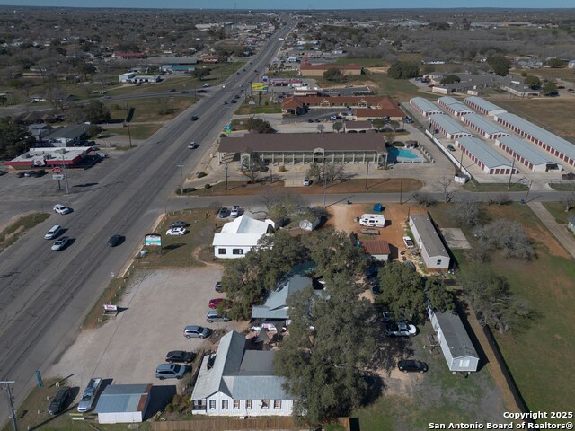 More Photos Of 1820 10th St, Floresville Freestanding For Sale