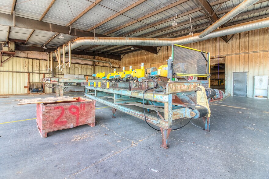 More Photos Of 31 Precision Ln, Malaga Manufacturing For Sale