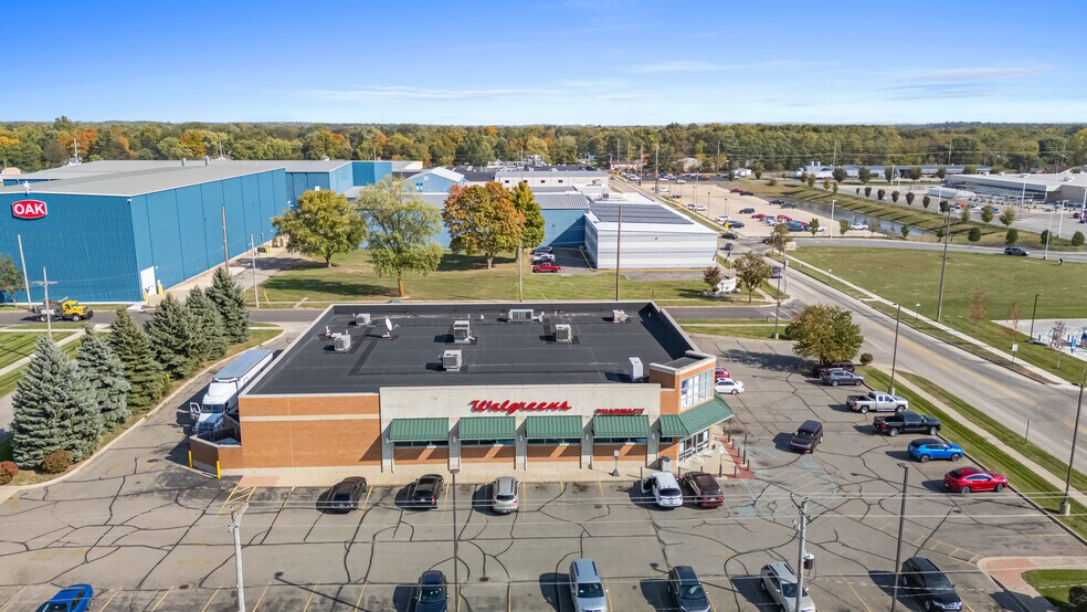 More Photos Of 950 S Centerville Rd, Sturgis Drugstore For Sale