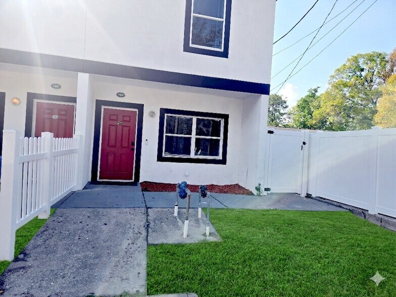 More Photos Of 13610-13612 N 21st St, Tampa Apartments For Sale
