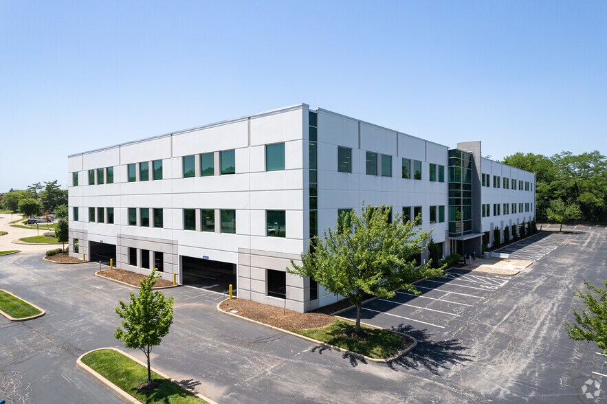 More Photos Of 1285 Fern Ridge Pky, Creve Coeur Office For Lease