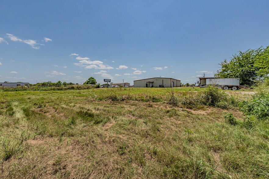 More Photos Of 4444 FM 933, Whitney Flex For Sale