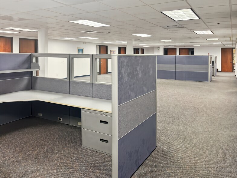 More Photos Of 930 G St, Sacramento Coworking Space