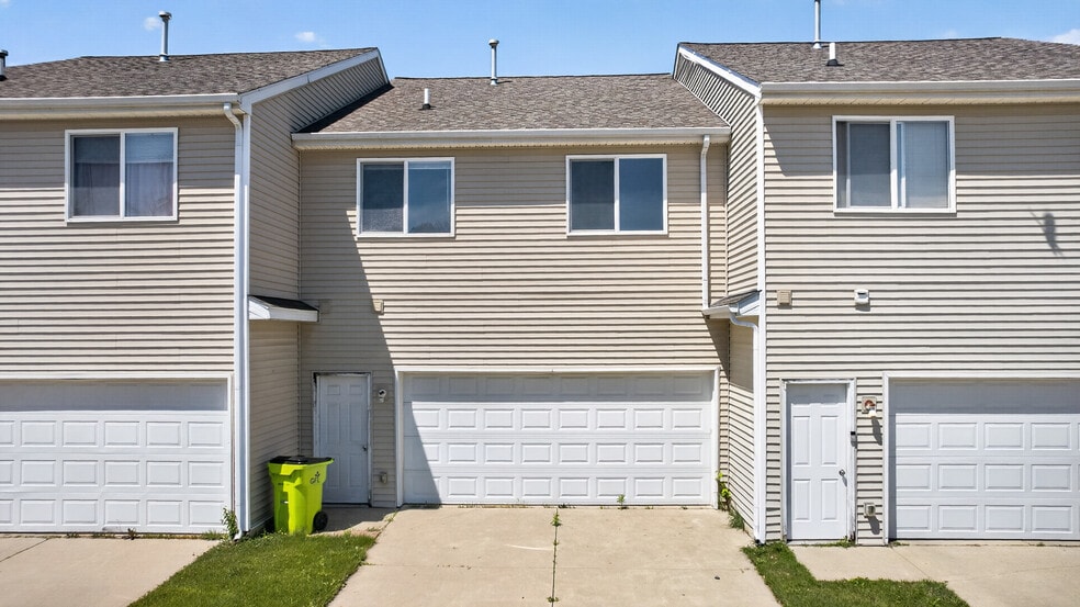 More Photos Of 9295 Cedar Creek Ct, Swartz Creek Apartments For Sale