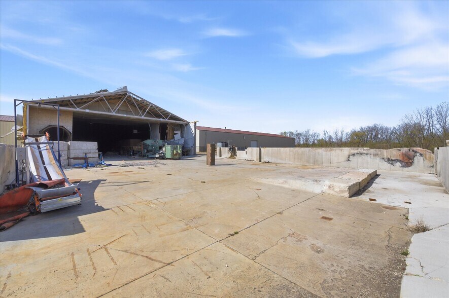 More Photos Of 24104 755th Ave, Albert Lea Warehouse For Sale