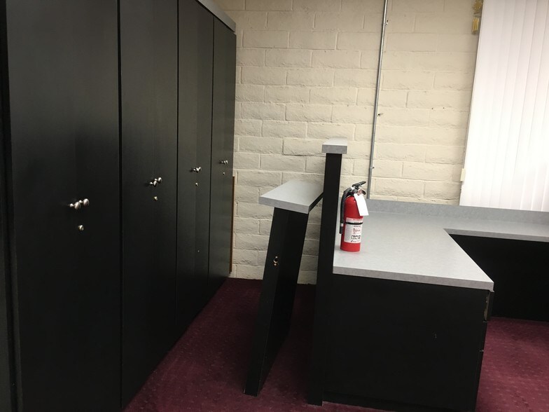 More Photos Of 801 S Rancho Dr, Las Vegas Office For Lease