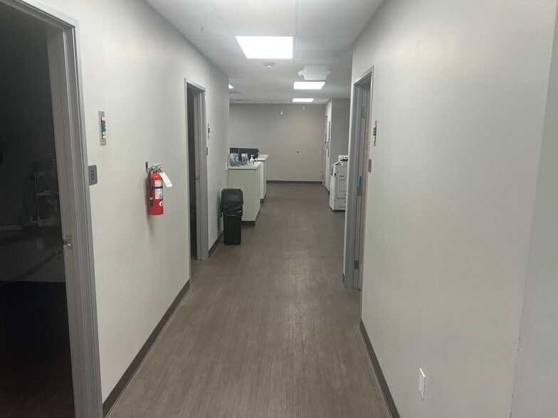 More Photos Of 15099 Kamana Rd, Apple Valley Medical For Lease