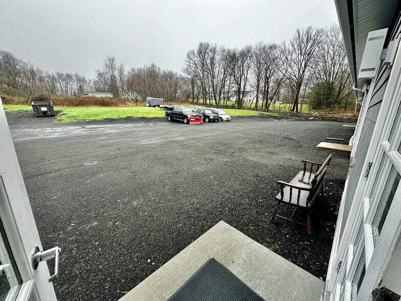 More Photos Of 550 Main St, Bethlehem Service For Lease