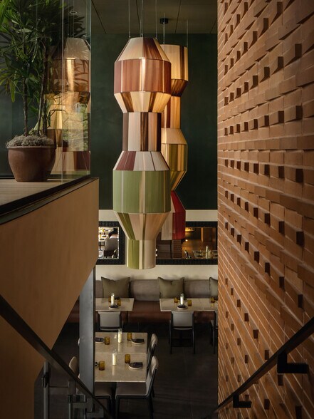 More Photos Of 44 East Ave, Austin Apartments For Sale