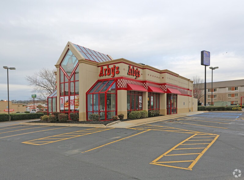 More Photos Of 571 Cahaba Valley Rd, Pelham Fast Food For Lease
