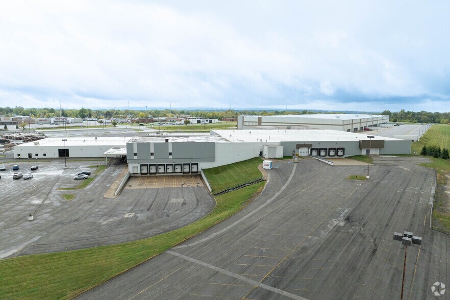 Primary Photo Of 20801 Miles Rd, North Randall Warehouse For Lease