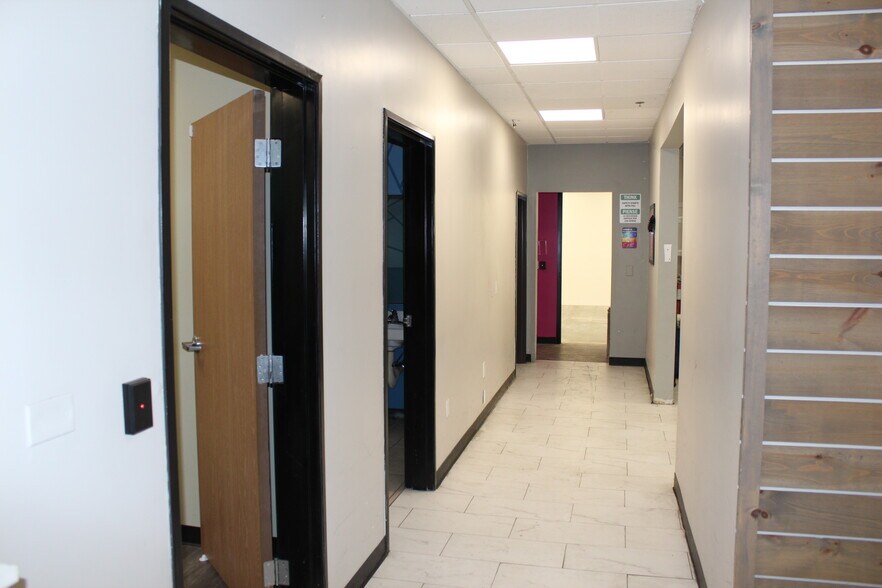 More Photos Of 7133 Telegraph Rd, Montebello Warehouse For Lease