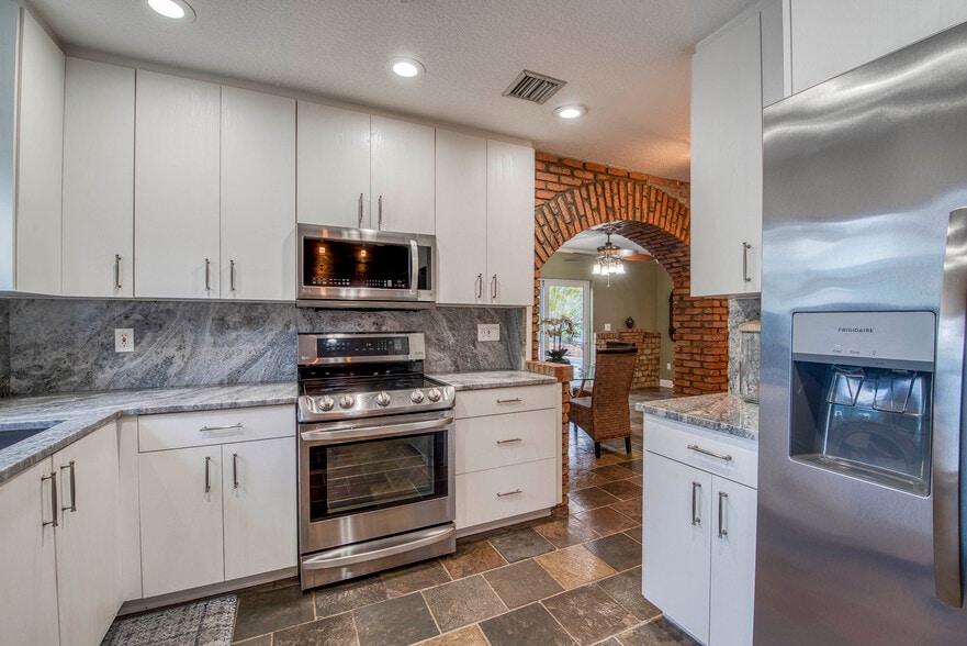 More Photos Of 130 S Ocean Breeze, Lake Worth Beach Apartments For Sale