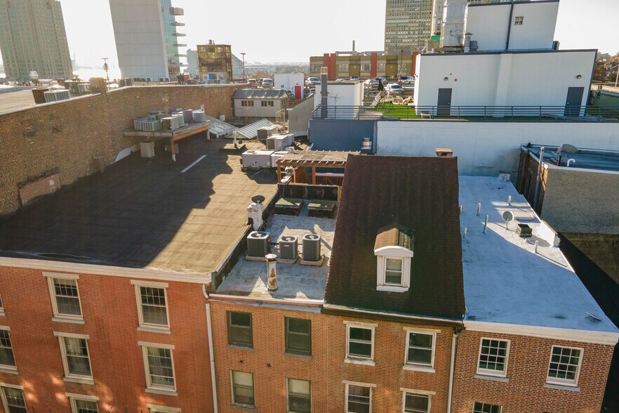 More Photos Of 132 Chestnut St, Philadelphia Loft Creative Space For Sale