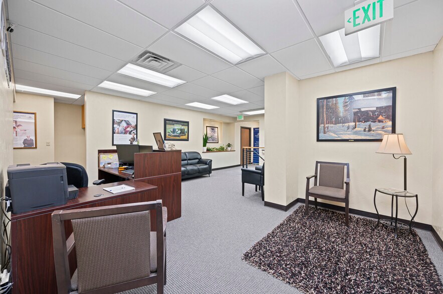 More Photos Of 120 N Railroad Ave, Parachute Office For Sale