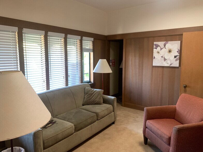 More Photos Of 610 D St, San Rafael Office For Lease