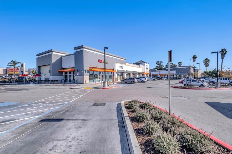 More Photos Of 999 Main St, Watsonville Unknown For Lease