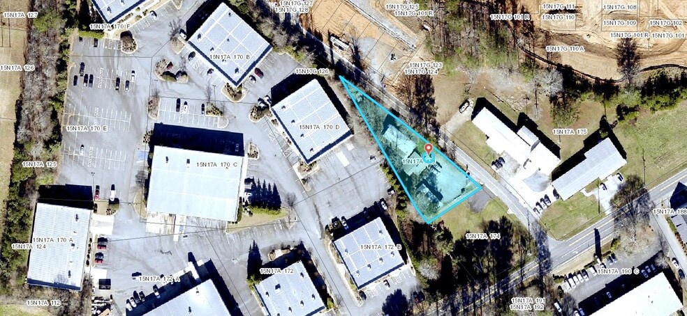 More Photos Of 770 Dobbs Rd, Woodstock Showroom For Lease