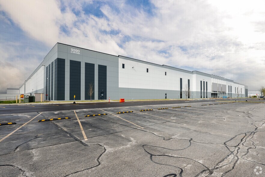 More Photos Of 9590 Allpoints Pky, Plainfield Distribution For Lease
