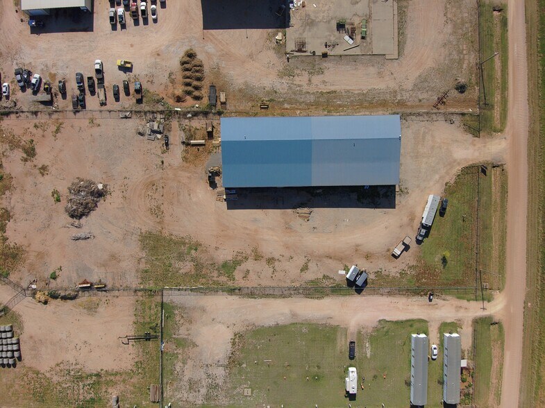 More Photos Of 2211 E Flynn St, Alva Industrial For Sale
