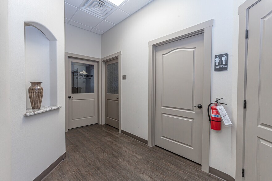 More Photos Of 4519 Mills Park Cir, College Station Office For Sale