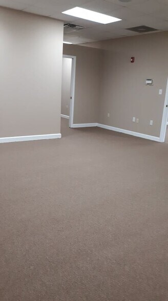 More Photos Of 5333 Bells Ferry Rd, Acworth Light Distribution For Lease