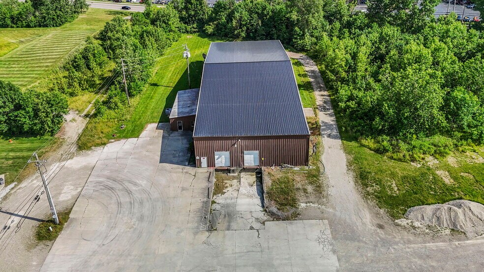 More Photos Of 1005 Delaware Ave, Marysville Industrial For Sale