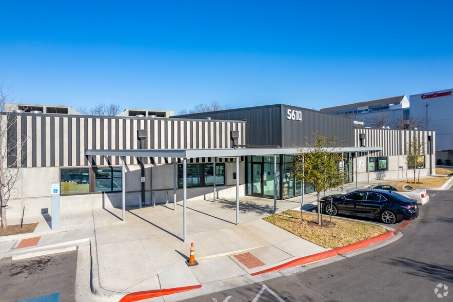 More Photos Of 5610 N Interstate 35, Austin Restaurant For Lease