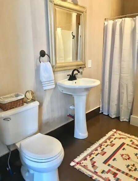 More Photos Of 85 Main St, Georgetown Specialty For Sale