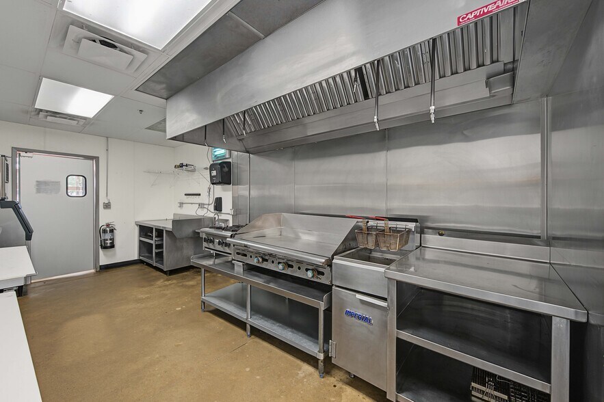 More Photos Of 2290 Rawlings Blvd, Pueblo Freestanding For Lease