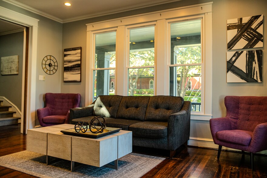 More Photos Of 3100 Swiss Ave, Dallas Medical For Sale