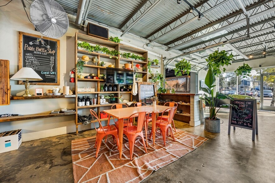 More Photos Of 1007 N 4th St, Wilmington Storefront For Lease