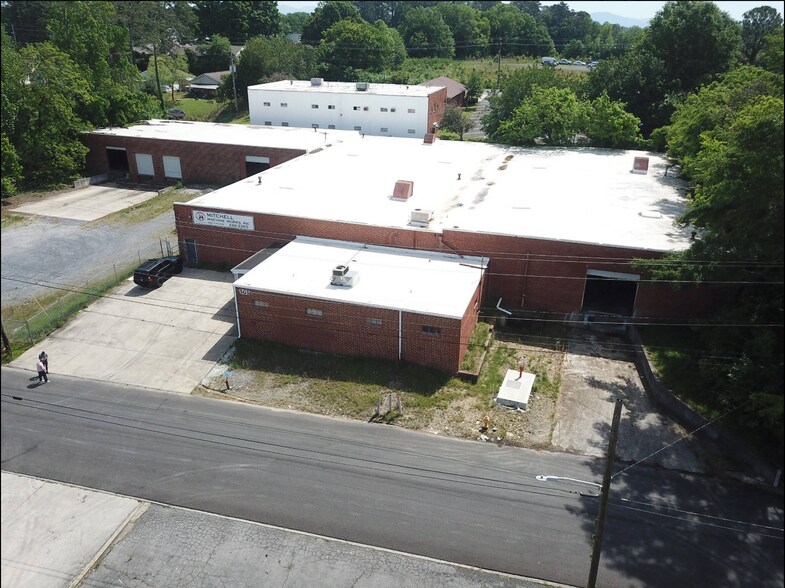 More Photos Of 503 11th Ave, Dalton Manufacturing For Sale