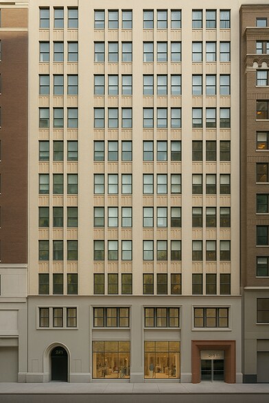 More Photos Of 261 W 35th St, New York Loft Creative Space For Lease