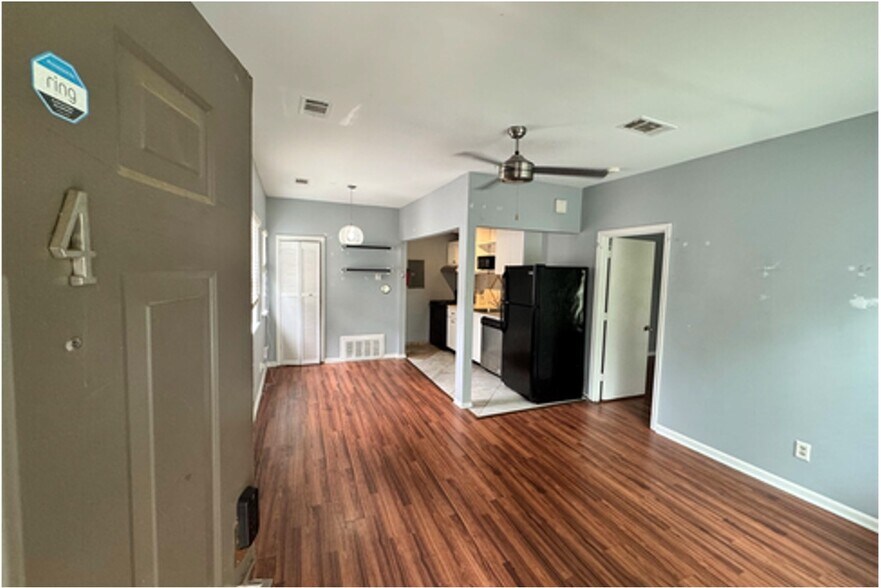More Photos Of 588 NE Parkway Dr, Atlanta Apartments For Sale