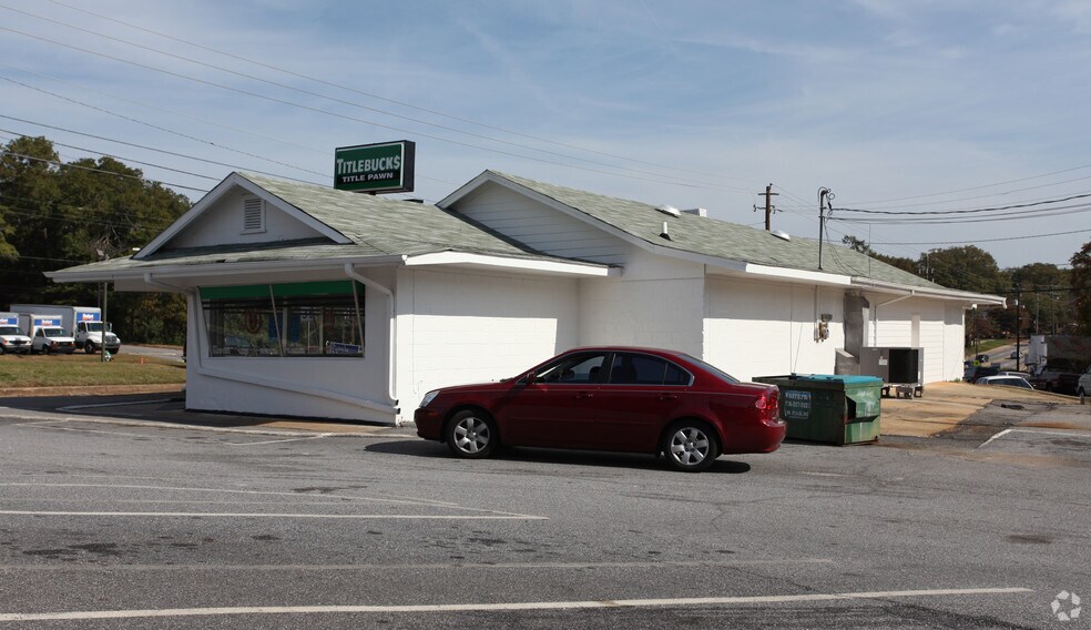 More Photos Of 1855 W Broad St, Athens Freestanding For Lease