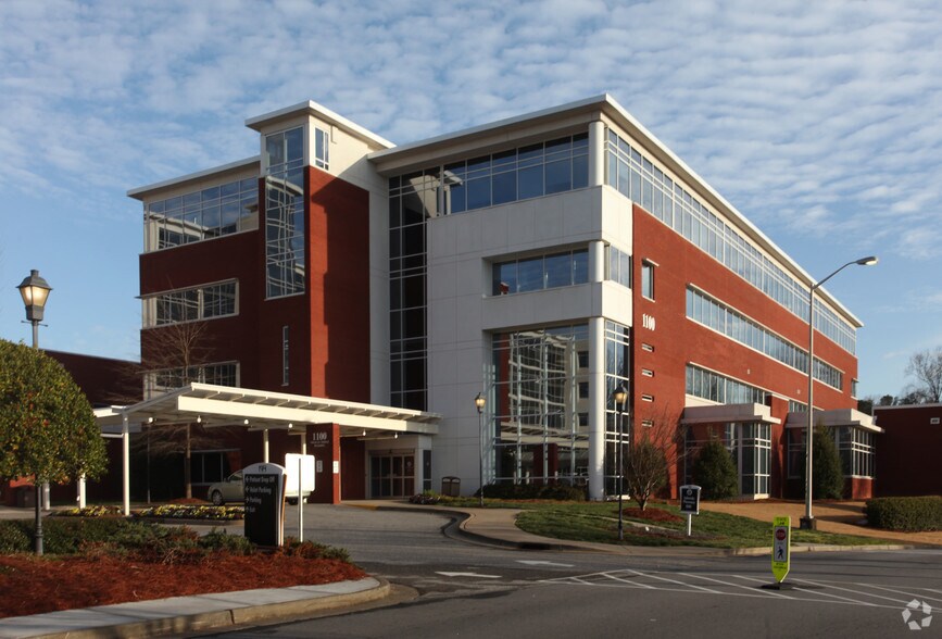 Primary Photo Of 1100 Northside Forsyth Dr, Cumming Hospital For Lease