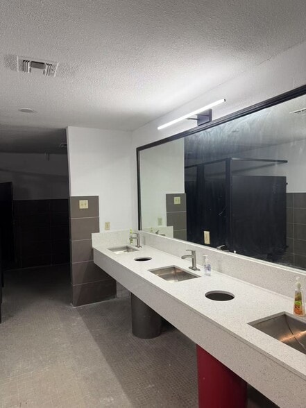 More Photos Of 902 S St. Paul Dr, Richardson Lodge Meeting Hall For Sale