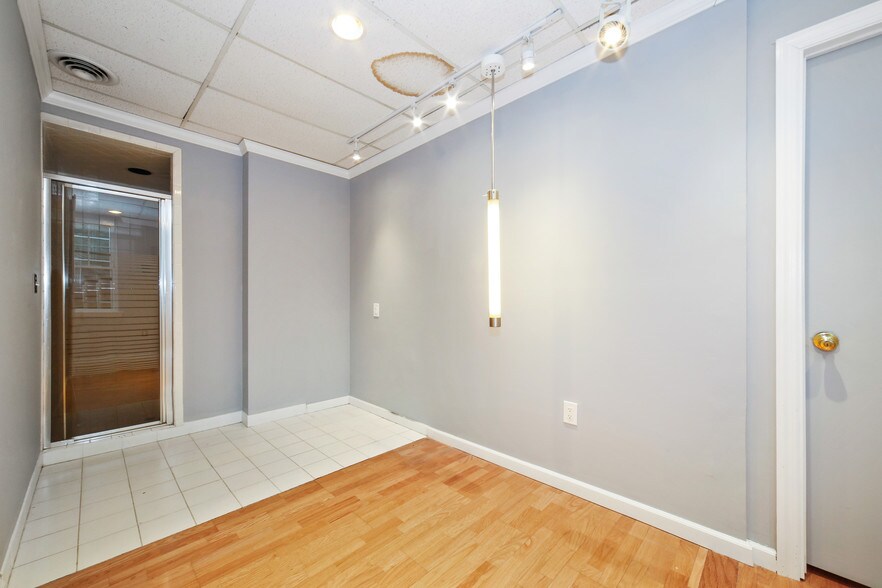More Photos Of 96 Haarlem Ave, White Plains Office For Sale