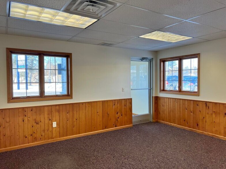 More Photos Of 3009 Forest Ave, Two Rivers Specialty For Lease