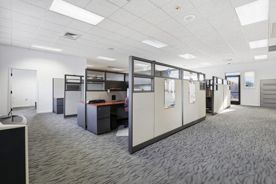 More Photos Of 2857 Hull Rd, Kinston Office For Sale