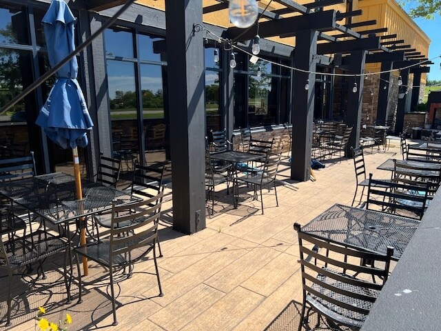 More Photos Of 4255 W Frontage Rd, Owatonna Restaurant For Sale