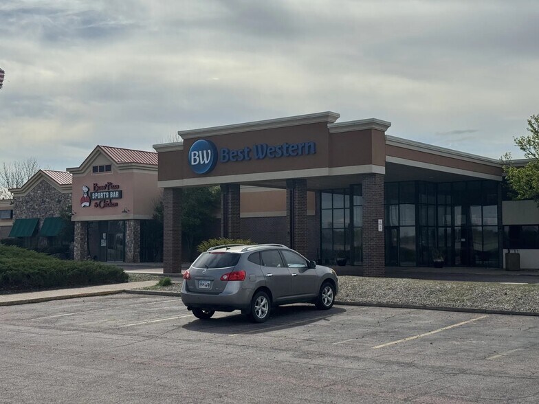 More Photos Of 1607 E Highway 50, Yankton Hotel For Sale