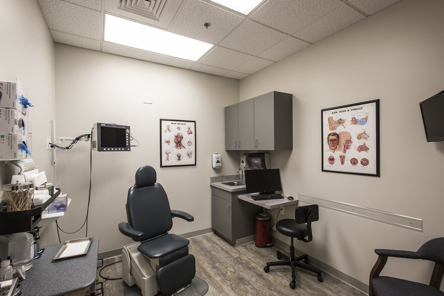 More Photos Of 926 E McDowell Rd, Phoenix Medical For Lease