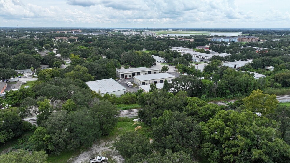 More Photos Of 1700-1708 Kelley Ave, Kissimmee Warehouse For Lease